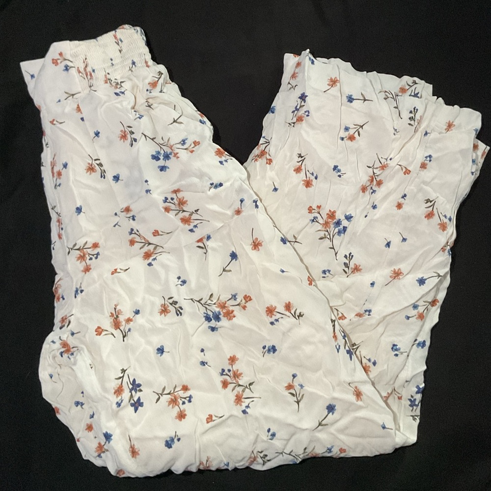 American Eagle wide leg flowy pants